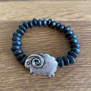 NWOT Iceland Ram Bracelet